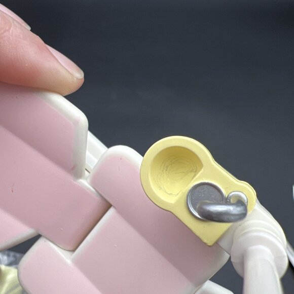 Sylvanian Families Calico Critters Country Dentist Bunny Rabbit Incomplete - Picture 15 of 15